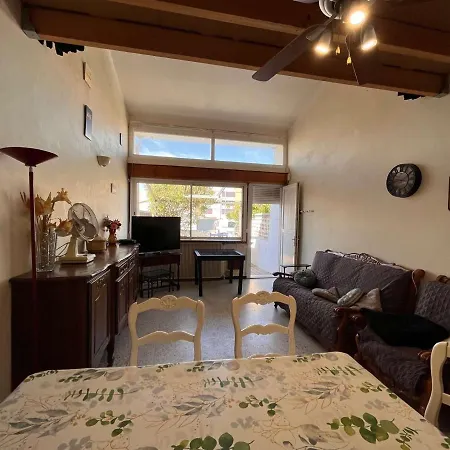 בית נופש Maison 3 Pieces, Mezzanine, 6 Couchages, Terrasse, Clim, A 80m De La - - Fr-1-229c-88